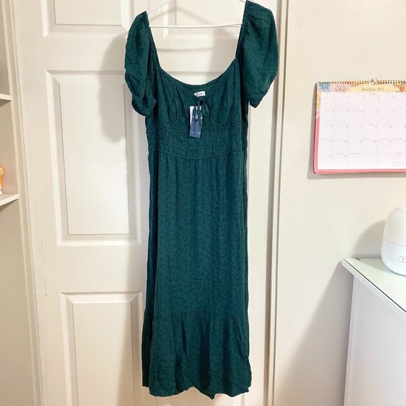 Hollister Dark Green Floral Pattern Maxi Dress XL Short Puff Sleeves - Picture 1 of 5